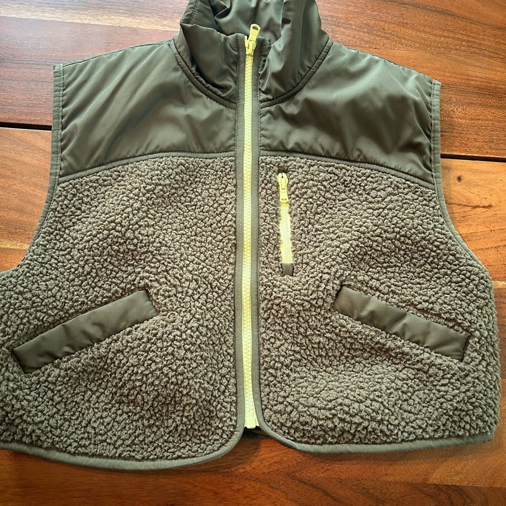 Old Navy green vest